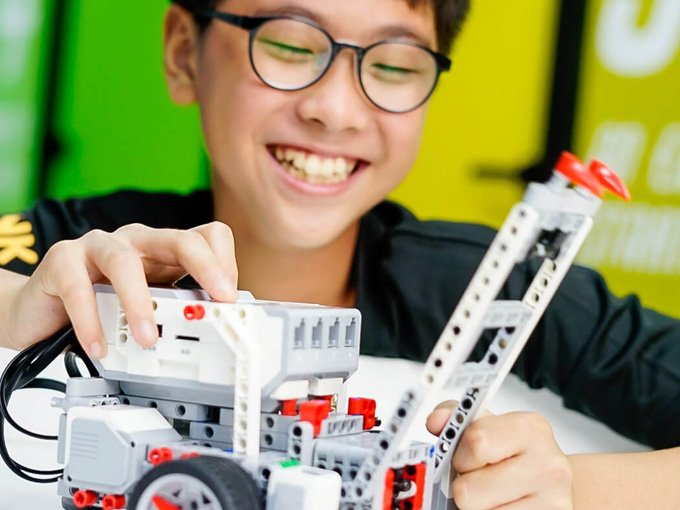 Robotics Classes for Children in Singapore - BusyKidd